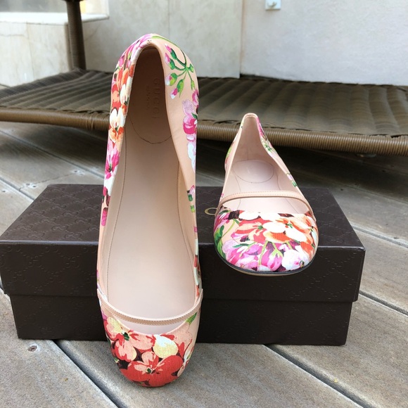 Gucci Shoes - Authentic Gucci Mary Jane shangai floral shoes 10